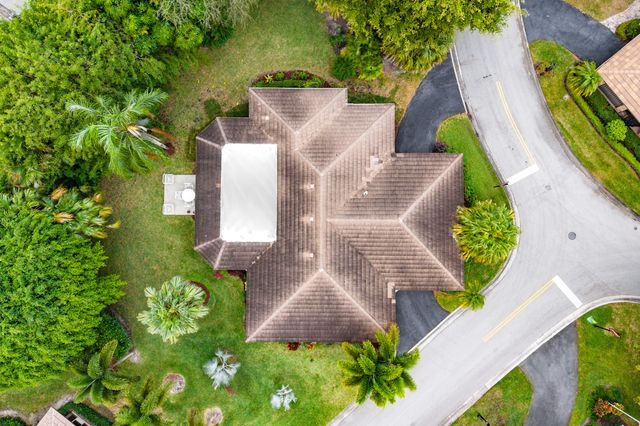 609 Cypress Key Drive, Atlantis, FL 33462