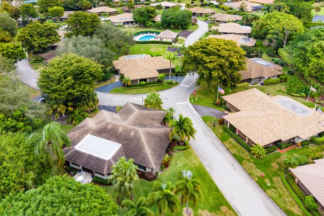 609 Cypress Key Drive, Atlantis, FL 33462