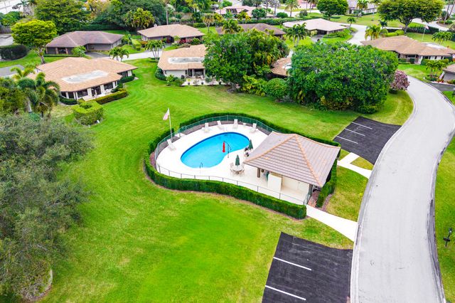 609 Cypress Key Drive, Atlantis, FL 33462