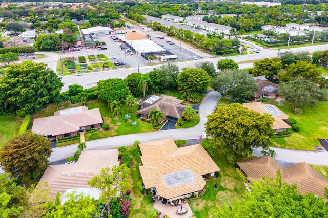 609 Cypress Key Drive, Atlantis, FL 33462