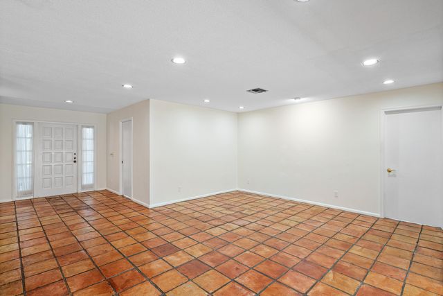 609 Cypress Key Drive, Atlantis, FL 33462