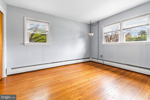 17 RECH AVE, Oreland, PA 19075