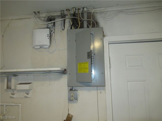 15615 Lotus Drive, Cleveland, OH 44128