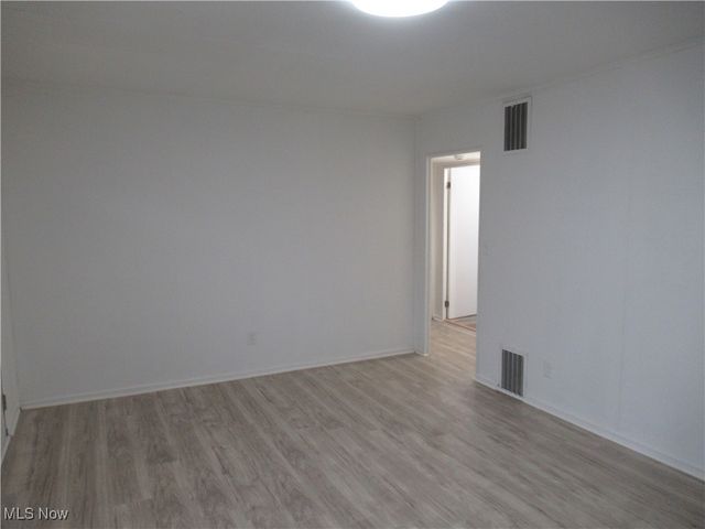 15615 Lotus Drive, Cleveland, OH 44128