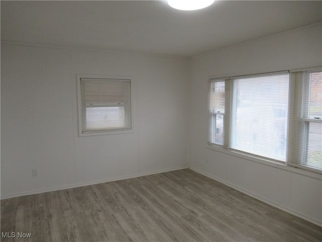 15615 Lotus Drive, Cleveland, OH 44128