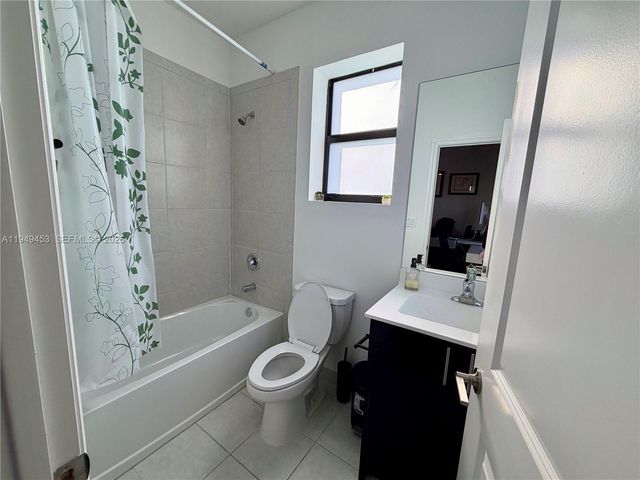 12990 SW 232nd Ln, Homestead, FL 33170