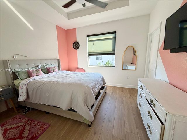 12990 SW 232nd Ln, Homestead, FL 33170