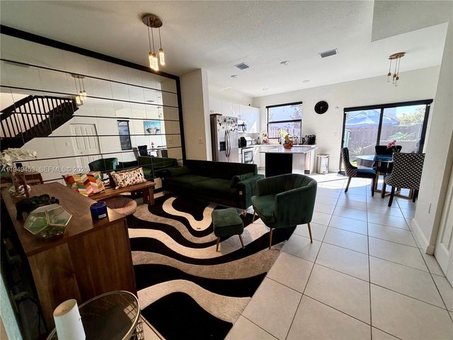 12990 SW 232nd Ln, Homestead, FL 33170