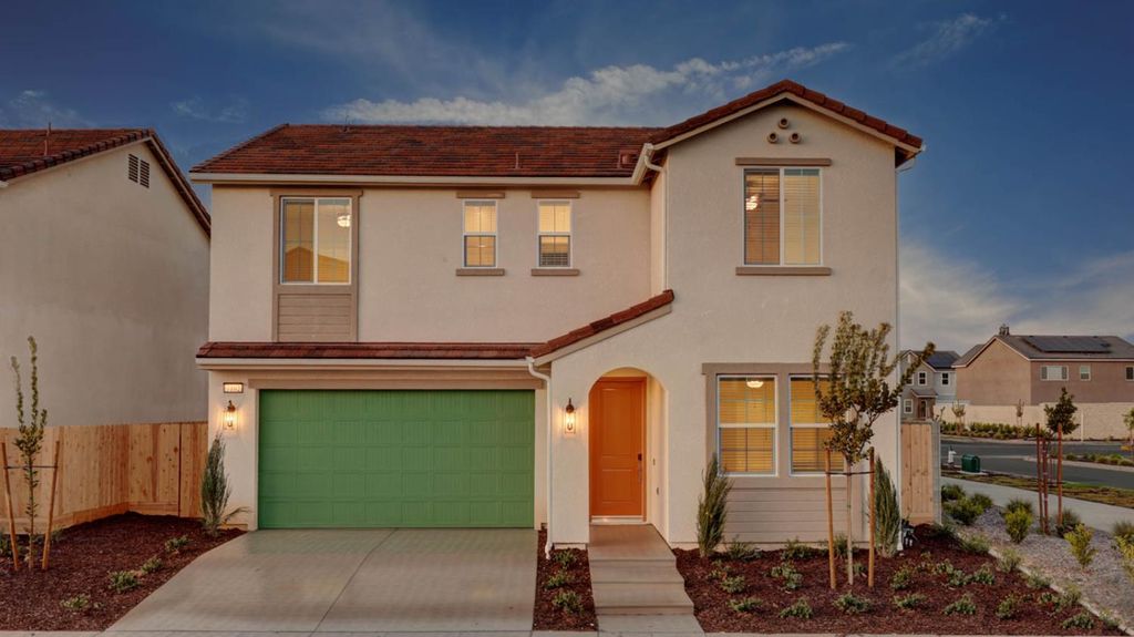 Image 1 of property listing at 7102 W Ashcroft Avenue, Fresno, CA 93723
