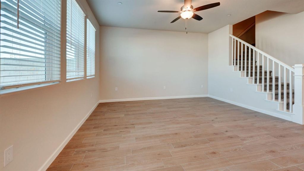 Image 10 of property listing at 7102 W Ashcroft Avenue, Fresno, CA 93723