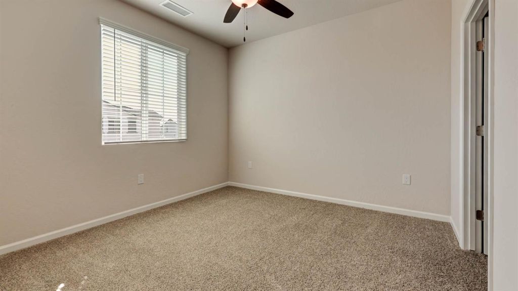 Image 20 of property listing at 7102 W Ashcroft Avenue, Fresno, CA 93723