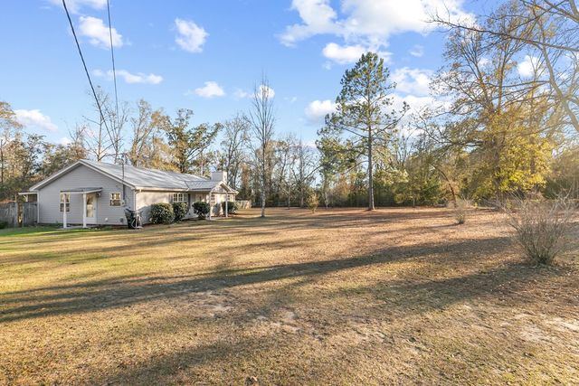 241 December Road, Slocomb, AL 36375