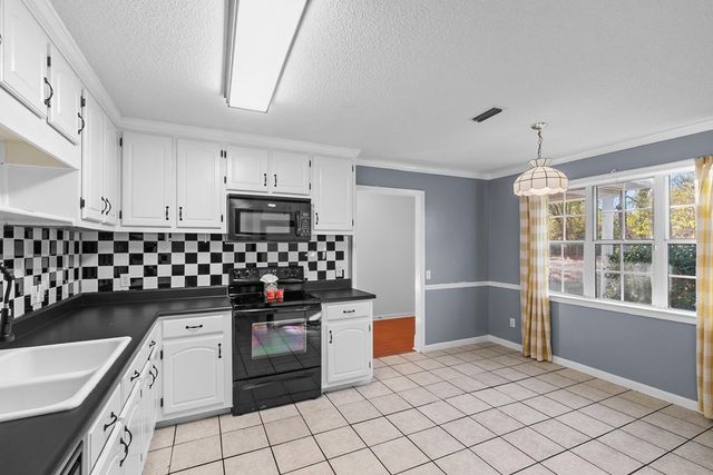 241 December Road, Slocomb, AL 36375