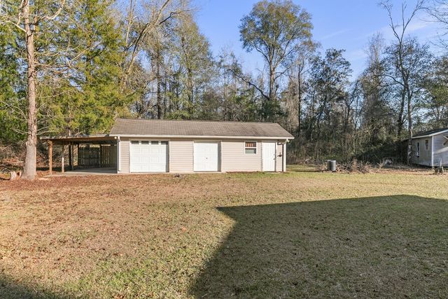 241 December Road, Slocomb, AL 36375
