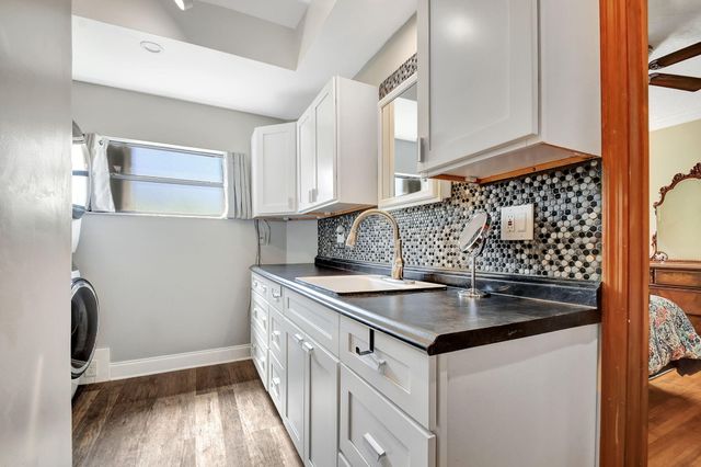 124 S Palmway, Lake Worth Beach, FL 33460