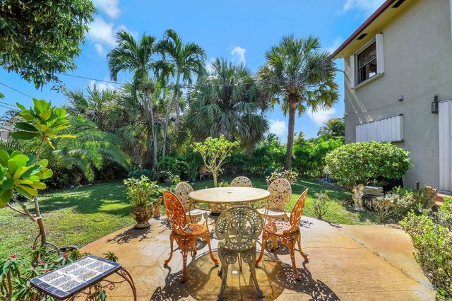 124 S Palmway, Lake Worth Beach, FL 33460