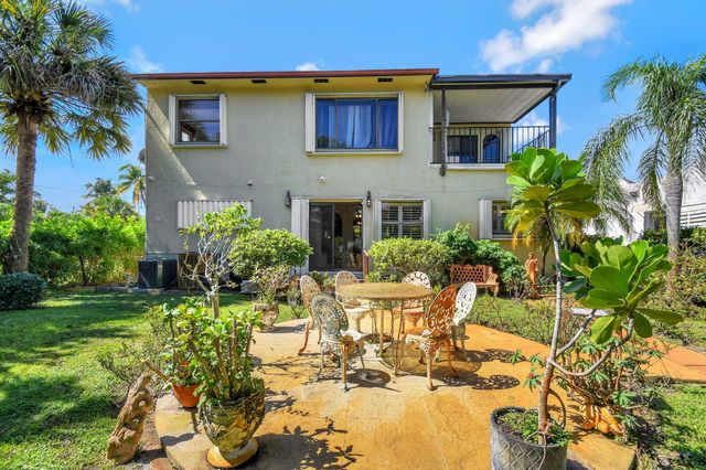 124 S Palmway, Lake Worth Beach, FL 33460
