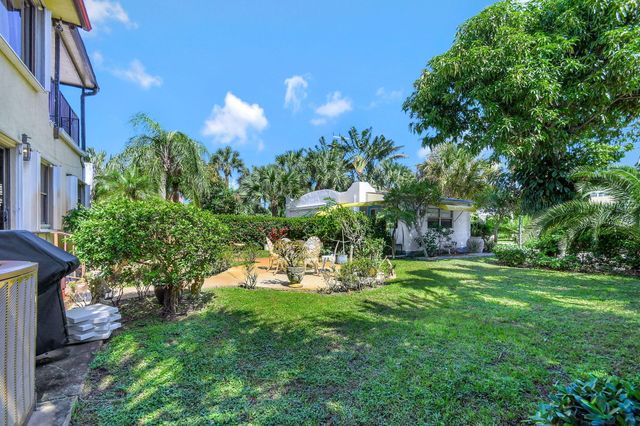 124 S Palmway, Lake Worth Beach, FL 33460