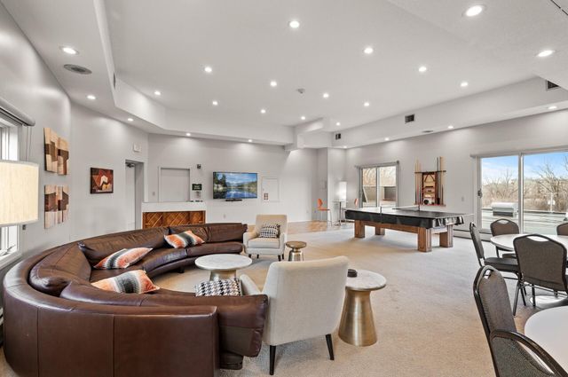 3412 Oak Ridge Road 309, Hopkins, MN 55305