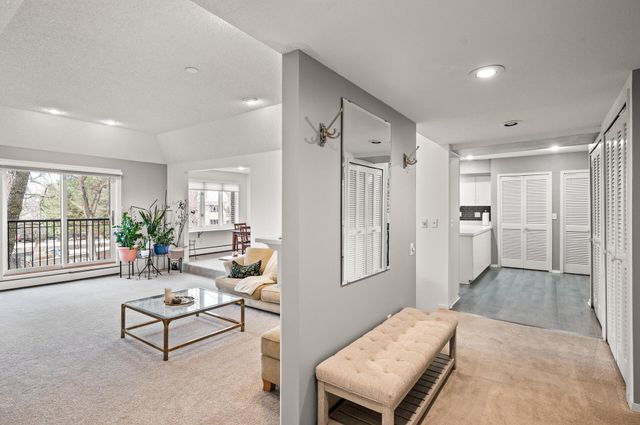 3412 Oak Ridge Road 309, Hopkins, MN 55305