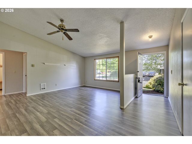 1750 TAMARACK Way, Forest Grove, OR 97116