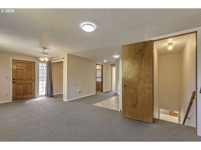 1750 TAMARACK Way, Forest Grove, OR 97116