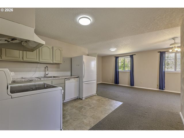 1750 TAMARACK Way, Forest Grove, OR 97116