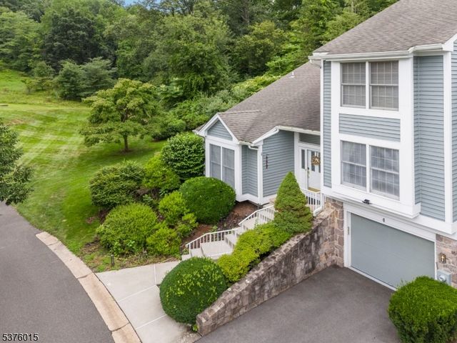 4 Brightwood Ln, Bedminster Twp., NJ 07921