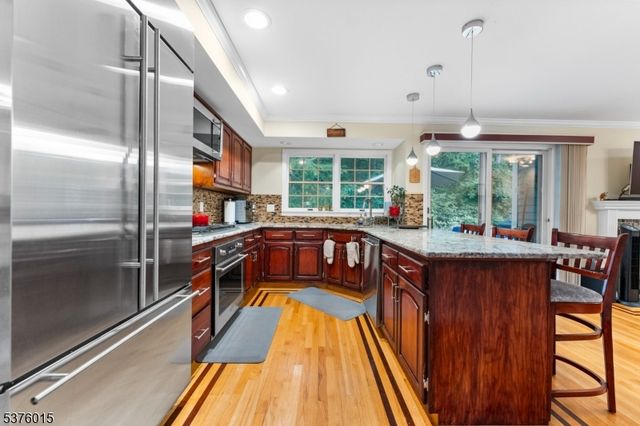 4 Brightwood Ln, Bedminster Twp., NJ 07921