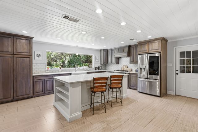 125 Pennsylvania Drive, Denton, TX 76205