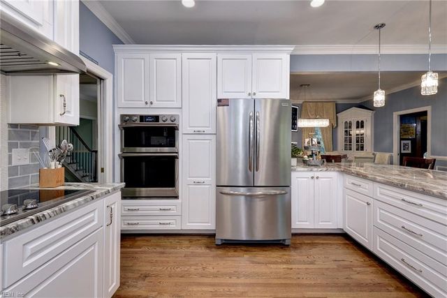 103 Periwinkle DR, Yorktown, VA 23692