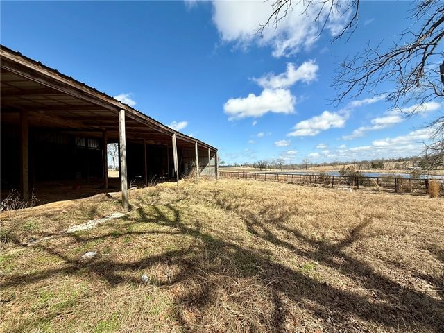 3803 Pr 4100, Marquez, TX 77865