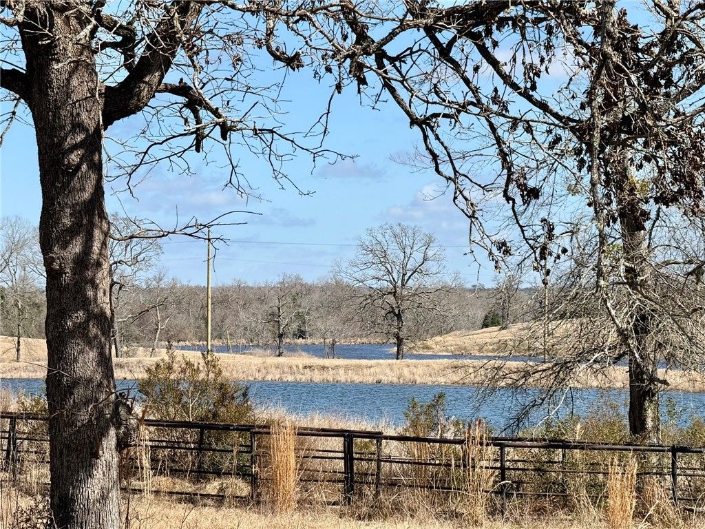 3803 Pr 4100, Marquez, TX 77865