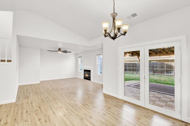 1725 Grassland Way, Modesto, CA 95358