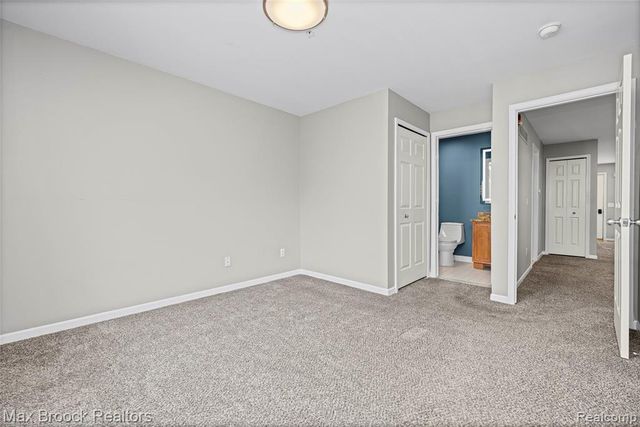 1071 Beaver Run, Troy, MI 48083