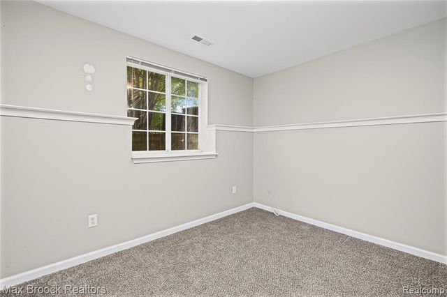 1071 Beaver Run, Troy, MI 48083