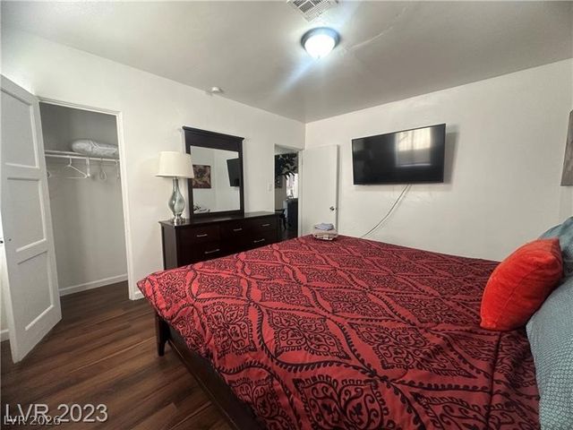 2125 Elm Avenue, Las Vegas, NV 89101
