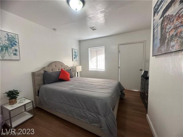 2125 Elm Avenue, Las Vegas, NV 89101