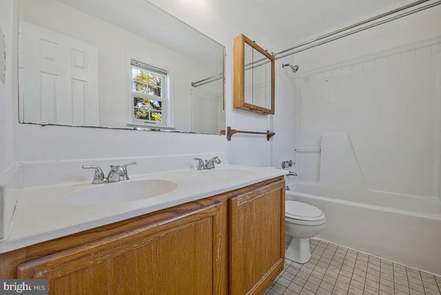 9506 48TH AVE, College Park, MD 20740
