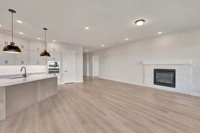 741 Shinnery Oak Way, Waxahachie, TX 75165