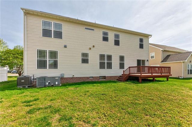 9 Bruins WAY, Hampton, VA 23666
