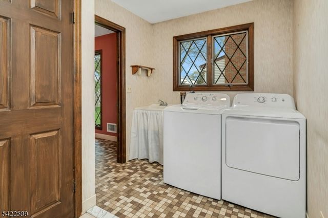 34 Connecticut St, Cranford Twp., NJ 07016