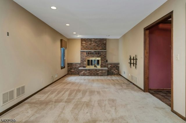 34 Connecticut St, Cranford Twp., NJ 07016