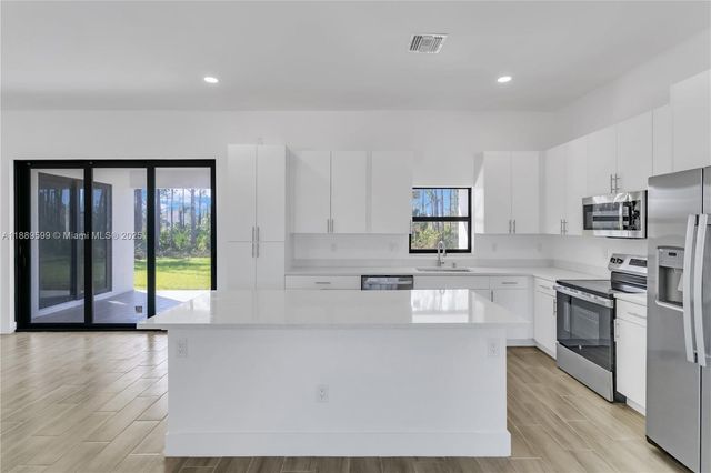 14059 Barbet Ln, Port Charlotte, FL 33981