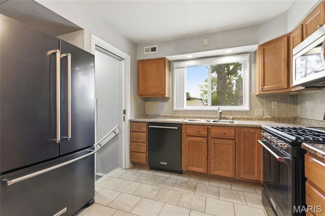 8309 Julia Drive, Affton, MO 63123