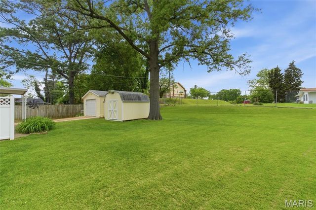8309 Julia Drive, Affton, MO 63123