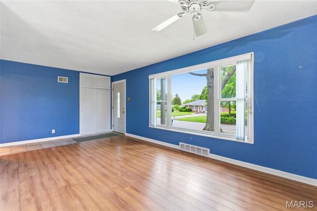 8309 Julia Drive, Affton, MO 63123