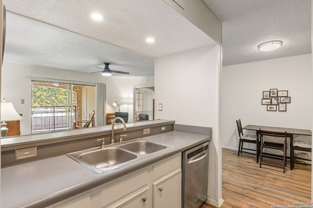 1819 Babcock Rd Apt 204, San Antonio, TX 78229