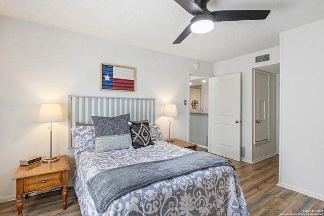 1819 Babcock Rd Apt 204, San Antonio, TX 78229