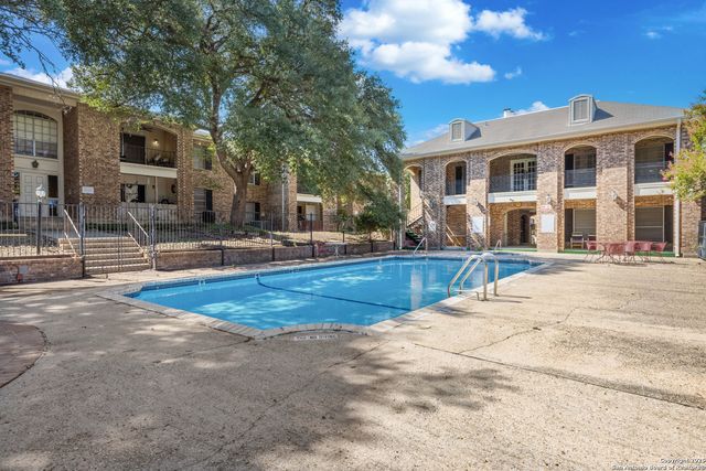 1819 Babcock Rd Apt 204, San Antonio, TX 78229